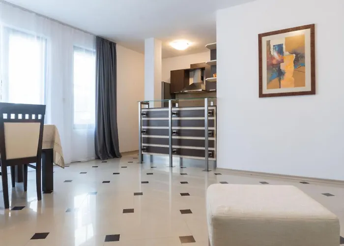 делукс лазур * بوموري